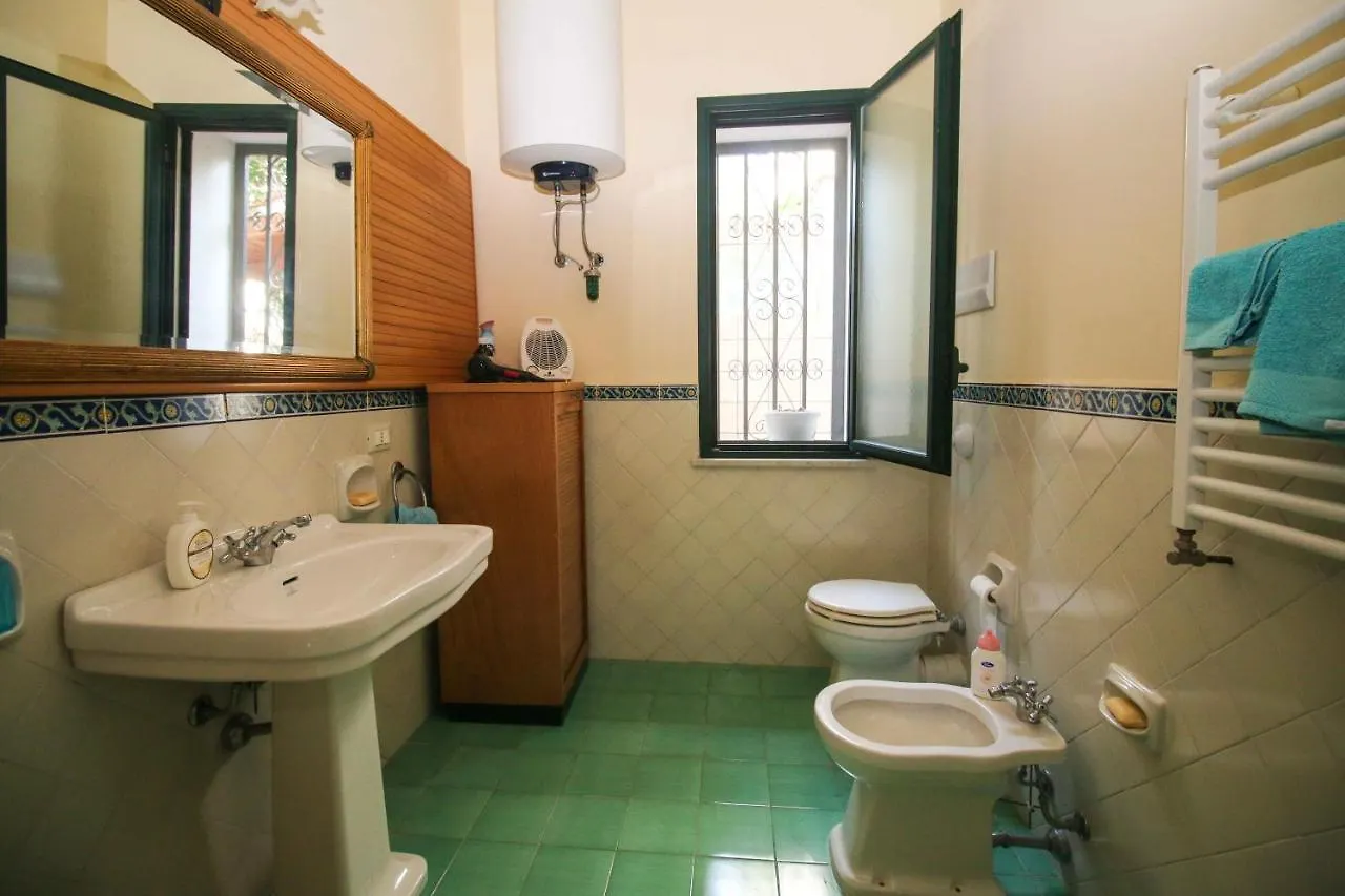 Il Gelsomino Villa Palermo 0*,